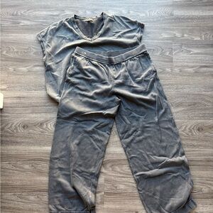 Barefoot Dreams grey set